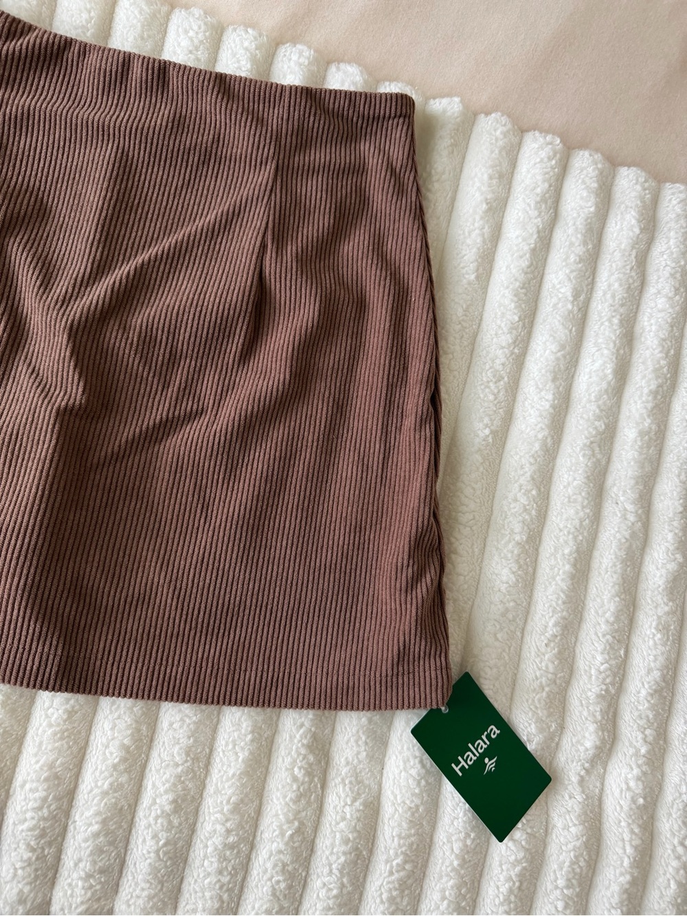 NWT HALARA High Waisted 2-in-1 A Line Mini Corduroy Casual Skirt - Picture 5 of 11